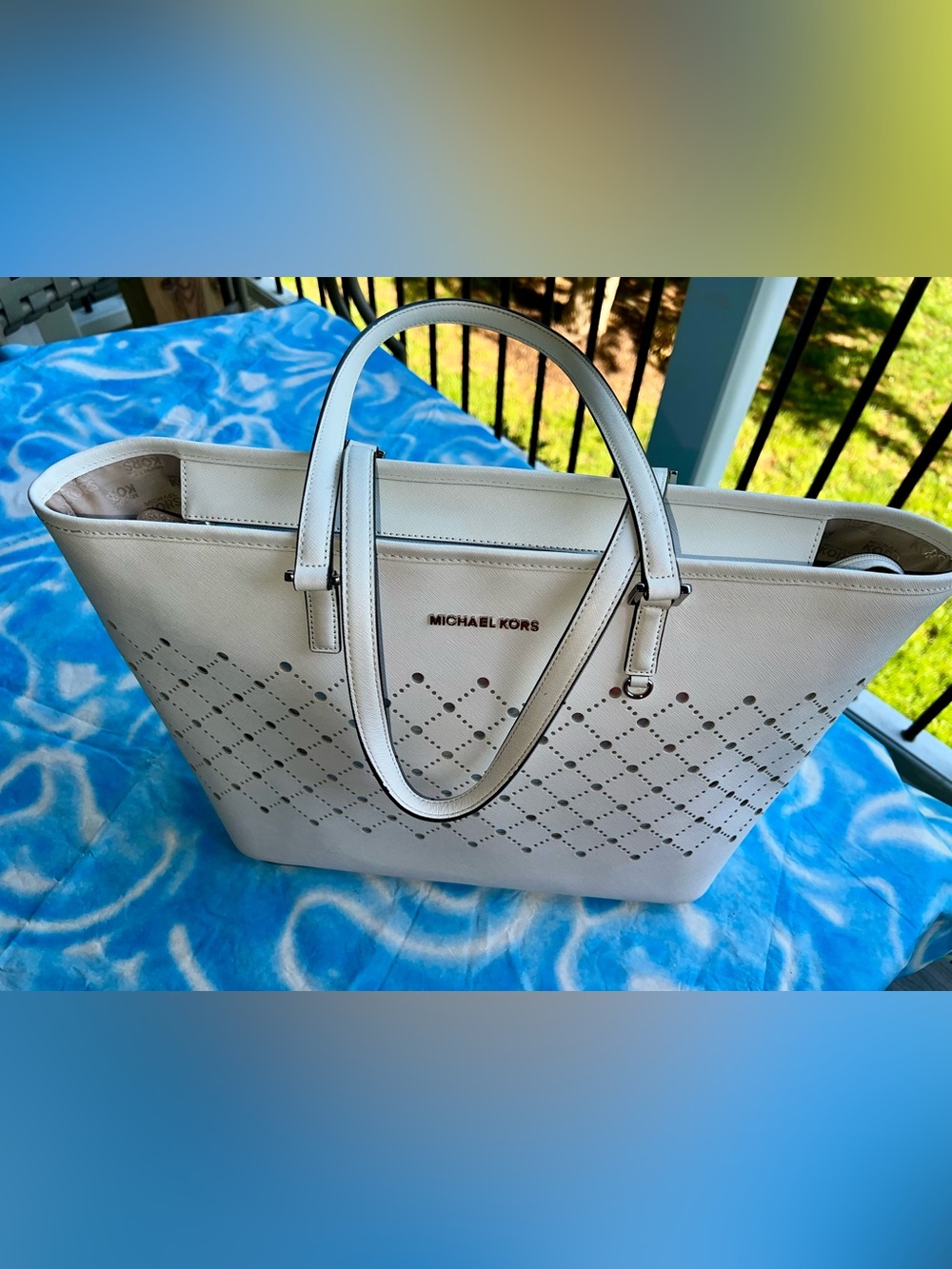 Michael Kors White Perforated Diamond-Pattern Tote - Picture 7 of 14